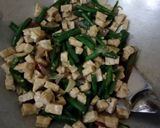 Foto langkah ke 5 dari resep Tumis Tempe Lombok Ijo.