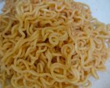 Foto langkah ke 1 dari resep Sate Sosis Gulung Mie.