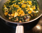 Foto del paso 3 de la receta: Espinacas con garbanzos y naranja