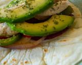 Foto del paso 12 de la receta: Fajitas de pollo con aguacate ✨