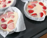 Foto del paso 4 de la receta: Tartas individuales de fresa (Clafoutis)