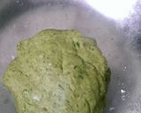 A picture of step 1 of Spinach Thepla.