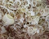 Hình bước làm 1 của món Hoa chuối xào tỏi