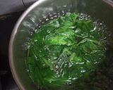 A picture of step 1 of Palak paneer.