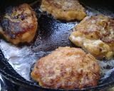Foto del paso 5 de la receta: Tortitas de plátano y queso 🍌🧀