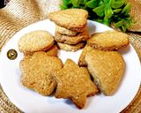 A picture of step 1 of Baked Meethi Tikiya Or Meetha khasta Or Meethi Matri.