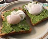 A picture of step 8 of Poached egg on avocado toast.
