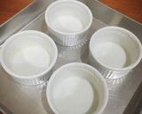Foto langkah ke 2 dari resep Nutella Soufflé (2 bahan aja, simple, yummy).