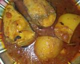 A picture of step 12 of Sindhi fish salan.