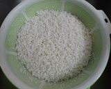 Hình bước làm 1 của món Xôi gấc - Chè đậu