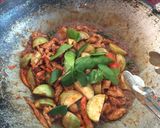 รูปขั้นตอนการทำที่ 3 ของ พริกแกงหมู