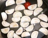 Hình bước làm 3 của món Cà bung/Cà nấu chuối đậu