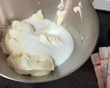 A picture of step 1 of Basque Cheesecake.