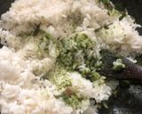 Foto langkah ke 3 dari resep Nasi Goreng Hijau (Beruang Bobo).