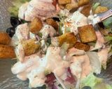 Hình bước làm 3 của món Salad lobster sốt mè rang