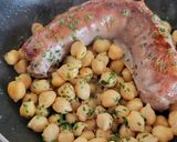 Foto del paso 2 de la receta Butifarra asada con garbanzos salteados