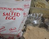 Foto langkah ke 1 dari resep Jamur enoki crispy.