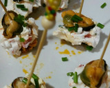 Foto del paso 4 de la receta: Bocaditos de mejillón con crema de queso (explosión de sabor)