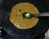 A picture of step 4 of मसाला थेपला.