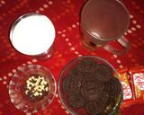 चाॅकलेट चिप्स ओरियो बिस्कुट शेक(Chocolate chips Oreo shake recipe in Hindi) रेसिपी चरण 1 फोटो