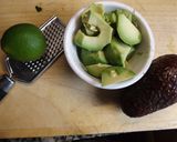 Foto del paso 3 de la receta Crema de aguacate y berros al aroma de lima