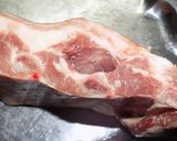 Foto del paso 4 de la receta: Asado, pechito y bondiola de cerdo a la parrilla saborizados