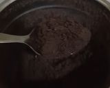 A picture of step 2 of Chocolate Cake with biscuits.