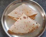 બે પડવાળી રોટલી (Be Padvali Rotli Recipe In Gujarati) રેસીપી સ્ટેપ4ફોટો