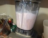 A picture of step 2 of Strawberry and banana smoothies.