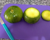 Foto del paso 1 de la receta: Zapallitos rellenos vegetarianos