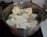 Foto del paso 2 de la receta: Coliflor con bacon y nueces, gratinada