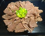 牛肉丼飯-玫瑰鹽v.s.日式燒肉口味的食譜步驟5照片