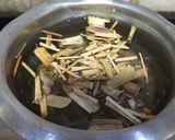 A picture of step 1 of Lemon grass tea.