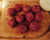 Foto del paso 1 de la receta: Albóndigas con espinacas y crema de chipotle 