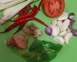 Foto langkah ke 2 dari resep Sup Tom Yam.