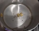 A picture of step 2 of Sooji ka halwa.