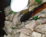A picture of step 6 of Chicken white karahi.