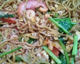 Foto langkah ke 3 dari resep Mie Tumis.