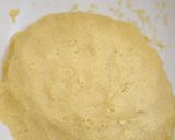 A picture of step 5 of Custard cookies.