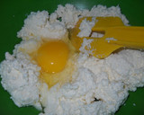 Foto del paso 1 de la receta: Buñuelos de ricota dulce (fritos)