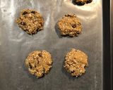 Foto langkah ke 4 dari resep Oatmeal Raisins Cookies.