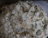 A picture of step 3 of Sooji Idli.