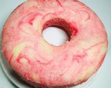 Foto langkah ke 5 dari resep Bolu kukus pink.