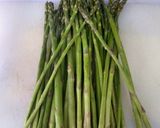Foto del paso 1 de la receta: Espárragos a la plancha