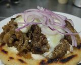 Foto del paso 10 de la receta: Arepa🫓con berenjenas tatemadas🍆agridulces🍯con queso🧀🥛🧄