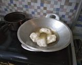 Foto langkah ke 5 dari resep Cireng isi ayam suwir pedas.