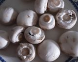 Foto del paso 1 de la receta: Champiñones 🍄🍄 en airfryer