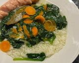 A picture of step 5 of Spinach Clear Soup.