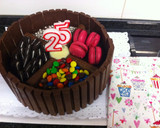 Foto del paso 29 de la receta: Kit Kat Cake - Pastel de aniversario