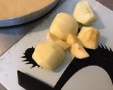 Une image de l'étape 3 de Maxi tarte aux pommes du jardin et miel d Algarve pâte brisée au cassis.
